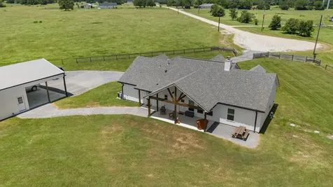 4176 Hidden Trails North Zulch TX 77872