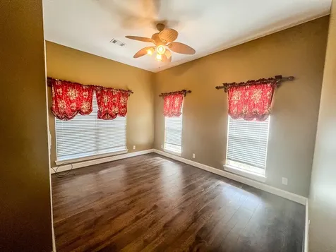 9500 Mayfield - Main House Shiro TX 77876