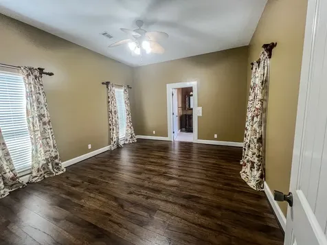 9500 Mayfield - Main House Shiro TX 77876