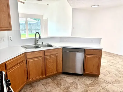 2118 Westminister Street Pearland TX 77581