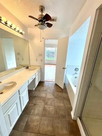 2118 Westminister Street Pearland TX 77581