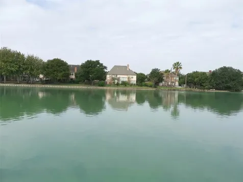 2302 Waterford Park Street Missouri City TX 77459