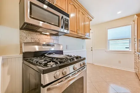 4817 Alamo Drive Galveston TX 77551