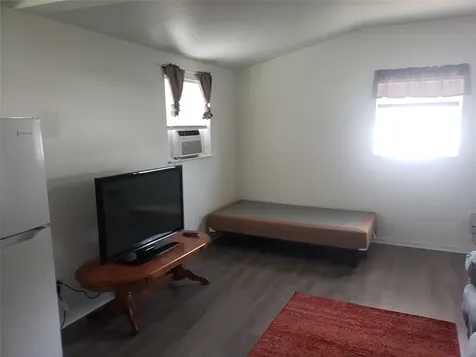 3818 Hamid Boulevard Fresno TX 77545