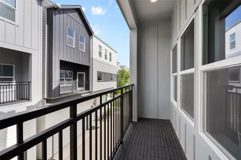 1122 W 16th Street B Houston TX 77008