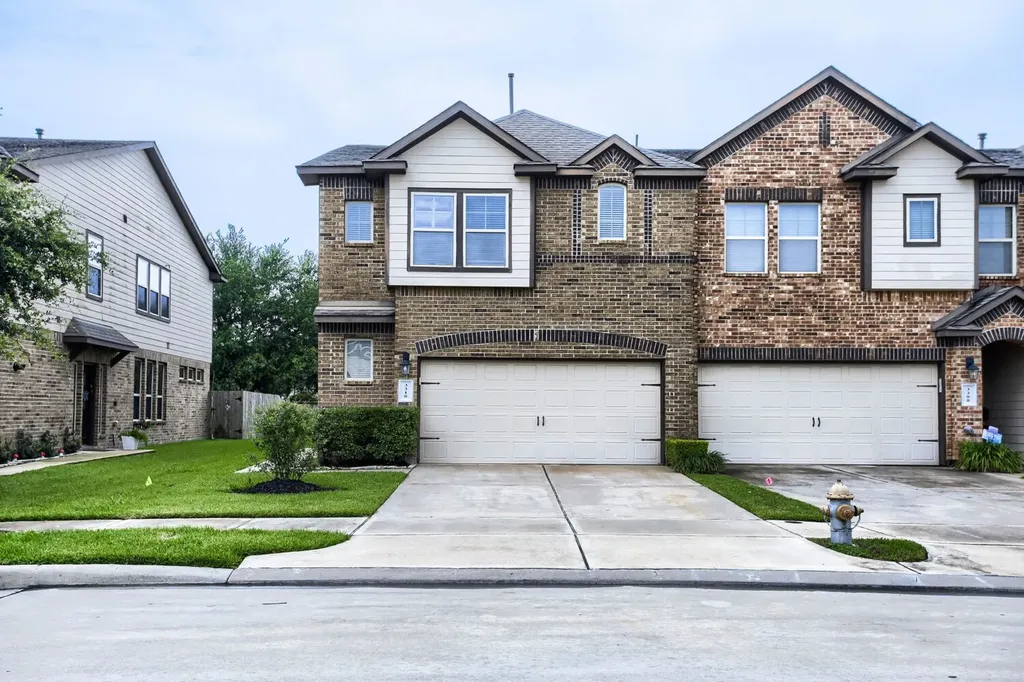 3310 Rainflower Springs Lane Rosenberg TX 77471