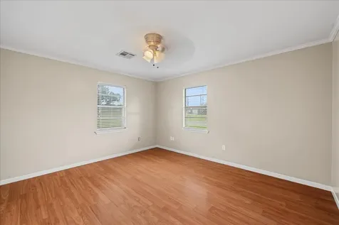 512 N College Street Weimar TX 78962