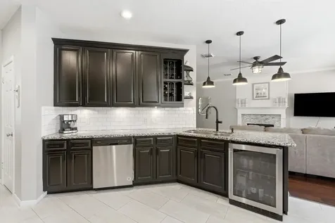 3820 Lake View Drive Pearland TX 77581