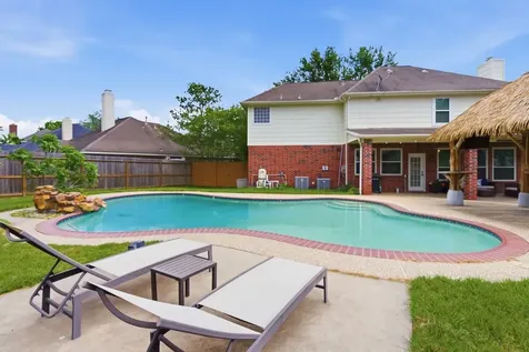 3820 Lake View Drive Pearland TX 77581