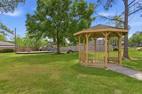 3820 Lake View Drive Pearland TX 77581