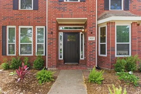 3820 Lake View Drive Pearland TX 77581