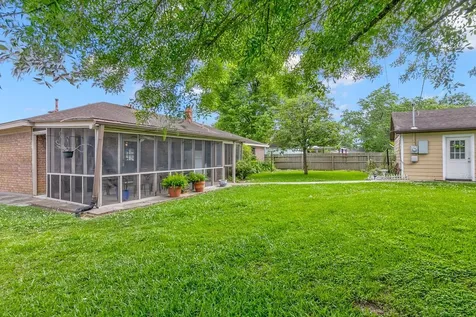 6831 Howe Street Groves TX 77619