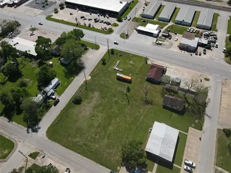 936 New Orleans Street Hempstead TX 77445