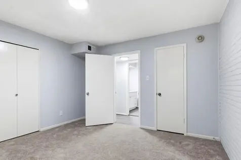 2744 Briarhurst Drive 49 Houston TX 77057