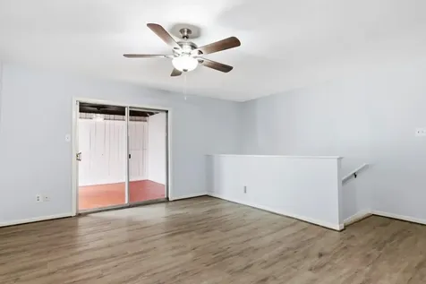 2744 Briarhurst Drive 49 Houston TX 77057