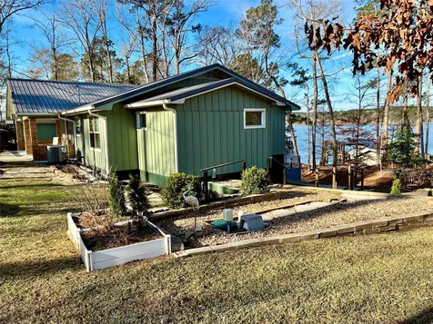 164 Magnolia Drive Burkeville TX 75932