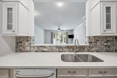 2475 Underwood Street 278 Houston TX 77030