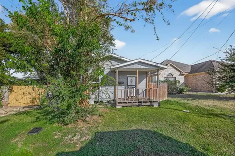 8211 Parnell Street Houston TX 77051