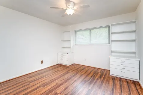 3927 Pleasant Valley Drive Missouri City TX 77459