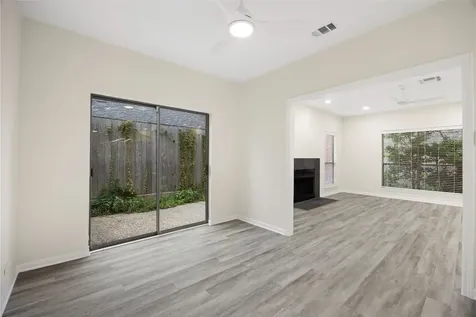 2668 Bering Drive 2668 Houston TX 77057