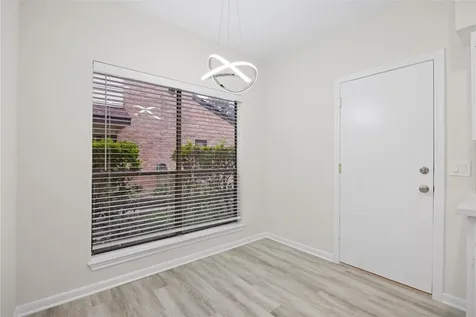 2668 Bering Drive 2668 Houston TX 77057