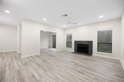 2668 Bering Drive 2668 Houston TX 77057