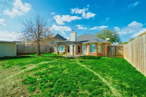 1527 Country Club Cove Drive Baytown TX 77521