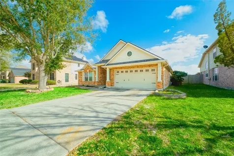 1527 Country Club Cove Drive Baytown TX 77521