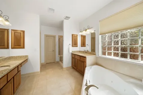 15 Heather Bank Place The Woodlands TX 77382