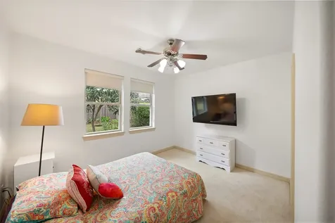 15 Heather Bank Place The Woodlands TX 77382