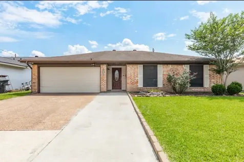 215 N 37th Street Nederland TX 77627