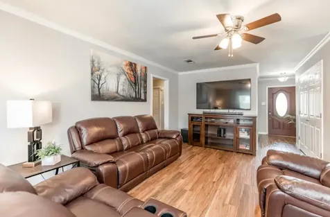 215 N 37th Street Nederland TX 77627