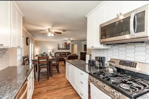215 N 37th Street Nederland TX 77627