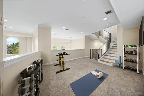 2086 Brentwood Drive Houston TX 77019
