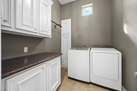 2086 Brentwood Drive Houston TX 77019