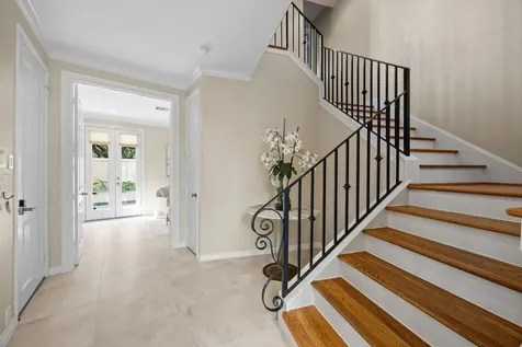 2086 Brentwood Drive Houston TX 77019