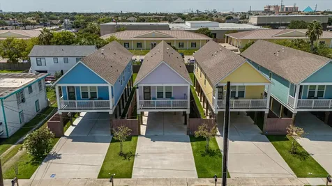 2309 67th Street Galveston TX 77551