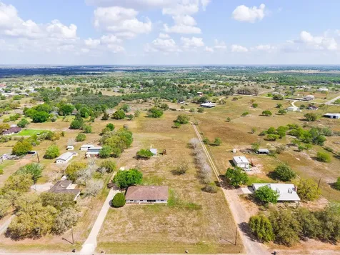 202 W Partridge Road Victoria TX 77905