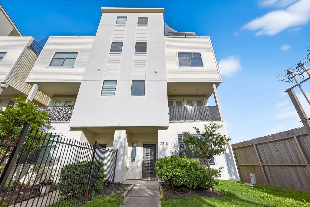 2318 Emancipation Avenue Houston TX 77004