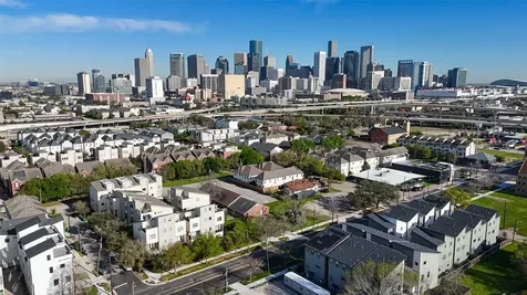 2318 Emancipation Avenue Houston TX 77004