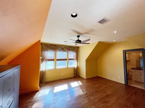 5455 Hidalgo Street Houston TX 77056