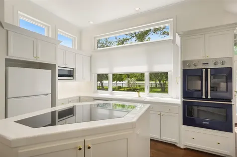 5607 Walnut Point Drive Houston TX 77345