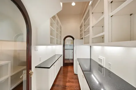 5607 Walnut Point Drive Houston TX 77345