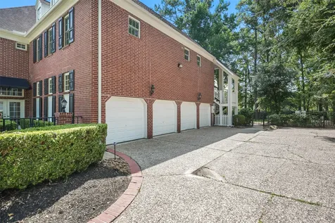 5607 Walnut Point Drive Houston TX 77345