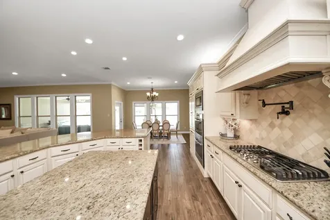 460 High Meadows Road Bellville TX 77418