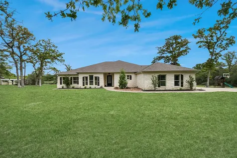 460 High Meadows Road Bellville TX 77418