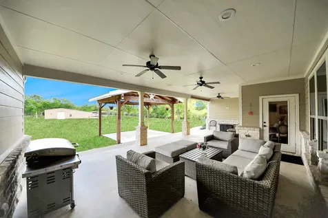 460 High Meadows Road Bellville TX 77418
