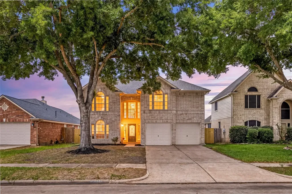 22743 W Waterlake Drive Richmond TX 77406