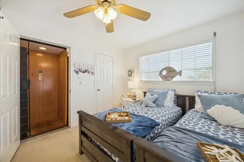 151 Tamana Drive Tiki Island TX 77554