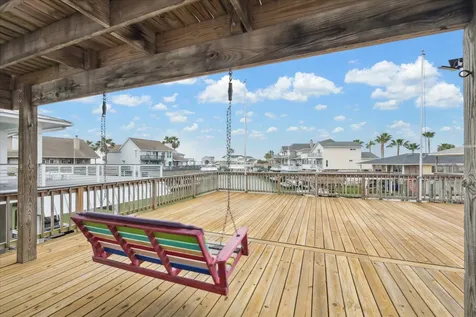 151 Tamana Drive Tiki Island TX 77554